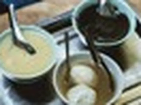 Trời vừa se lạnh, quán bánh trôi tàu bác Phạm Bằng chính thức mở lại: Trời lạnh mà, ăn một bát nóng hổi là 'quá đã'
