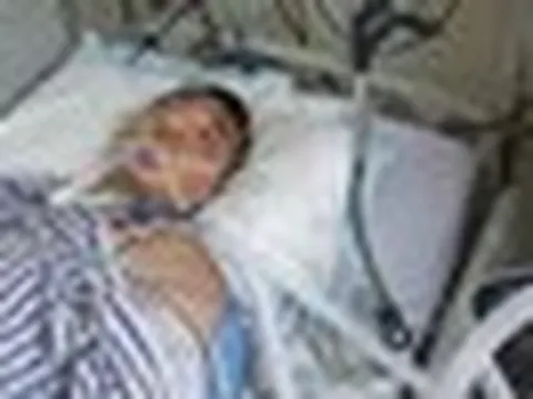 Người đàn ông 40 tuổi bàng hoàng phát hiện ung thư gan, "thủ phạm" là loại nước ai cũng tưởng uống càng nhiều càng tốt
