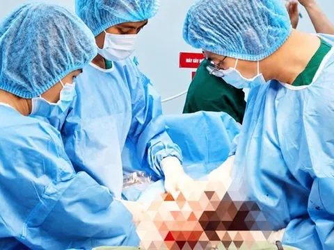 Cụ bà 70 tuổi bụng to bất thường, đi khám mới biết sự thật đáng sợ