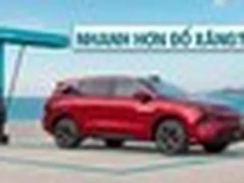 Sạc điện giờ nhanh gần như đổ xăng: Xe BYD này có thể sạc gần đầy pin trong 9 phút, chưa kịp xem hết vài clip ngắn đã phải lên đường