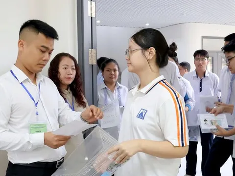 Hà Nội có 37 thủ khoa học sinh giỏi, bất ngờ với số học sinh lớp 11