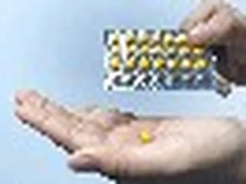 Tự dùng thuốc tránh thai 10 tháng, người phụ nữ 36 tuổi bị thuyên tắc phổi