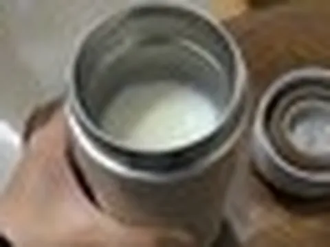 Nói thật: ĐỪNG AI DẠI đựng 4 thứ này trong bình giữ nhiệt kẻo rước bệnh tật vào người