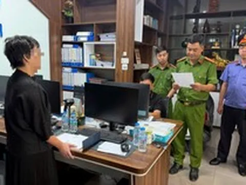 Công an khám xét khẩn cấp 5 công ty, 8 người đã bị bắt