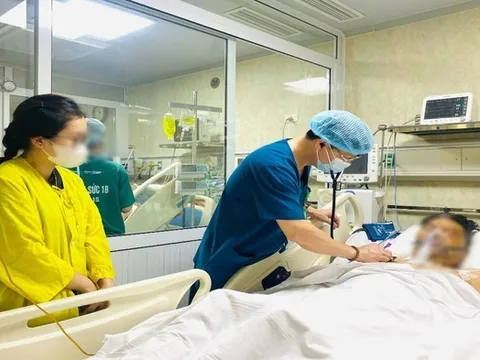 Cuộc gọi khẩn từ Lào Cai xuống Hà Nội và hành trình cứu sống bệnh nhân đa chấn thương