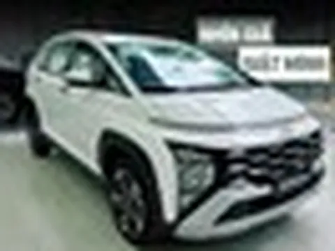 Hyundai Stargazer xả kho VIN 2025: Giảm giá lên đến trăm triệu, bản thấp chưa đến 430 triệu, MPV giá ngang ngửa xe hạng A