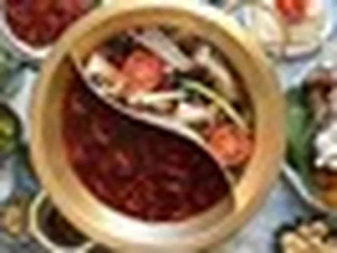 Vì sao khi uống rượu bia không nên ăn nấm?