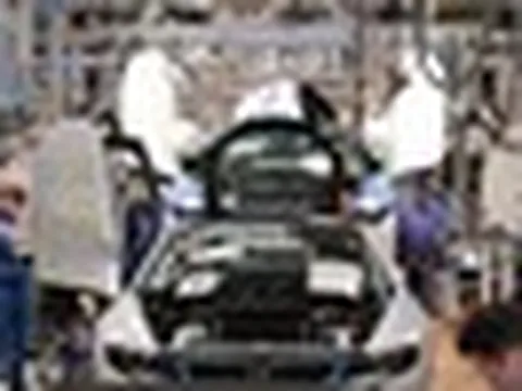 BMW đền bù gần 19 tỷ đồng, nhân viên tranh nhau nghỉ việc đến sập hệ thống