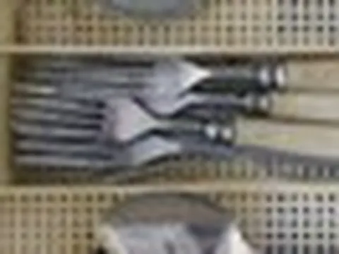 Lời khuyên cho gia đình dùng dụng cụ ăn uống bằng inox